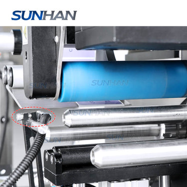 labeling structure of sealants tube labeler