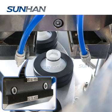 sealing structure of squeezable tube filling machine